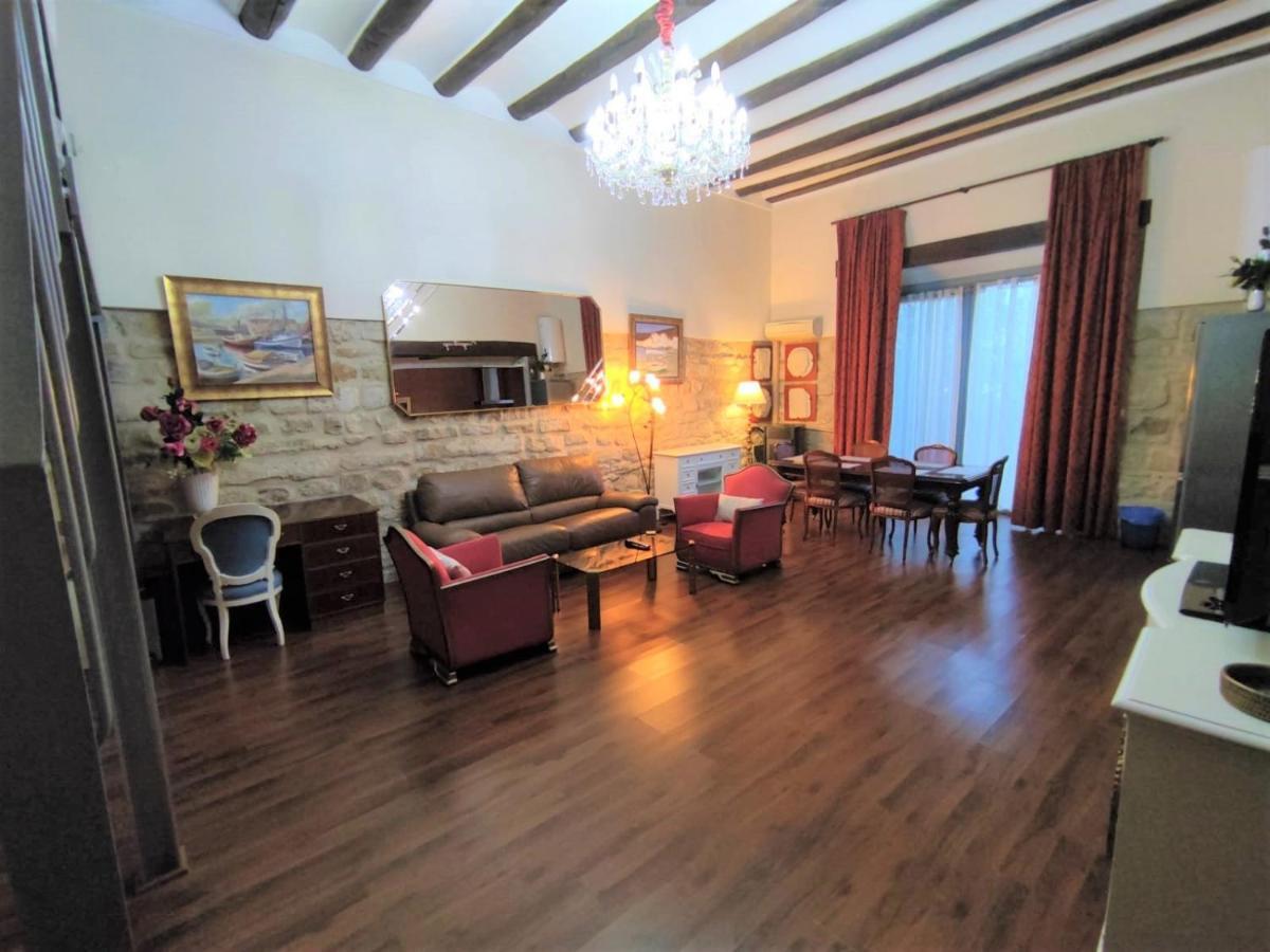 Luz Del Renacimiento Ubeda Apartment ภายนอก รูปภาพ