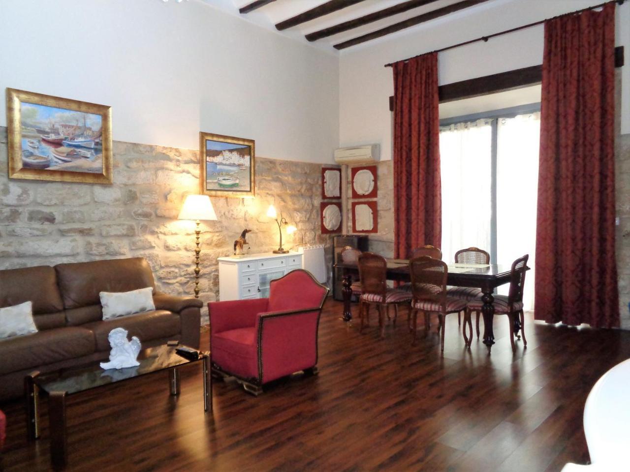 Luz Del Renacimiento Ubeda Apartment ภายนอก รูปภาพ