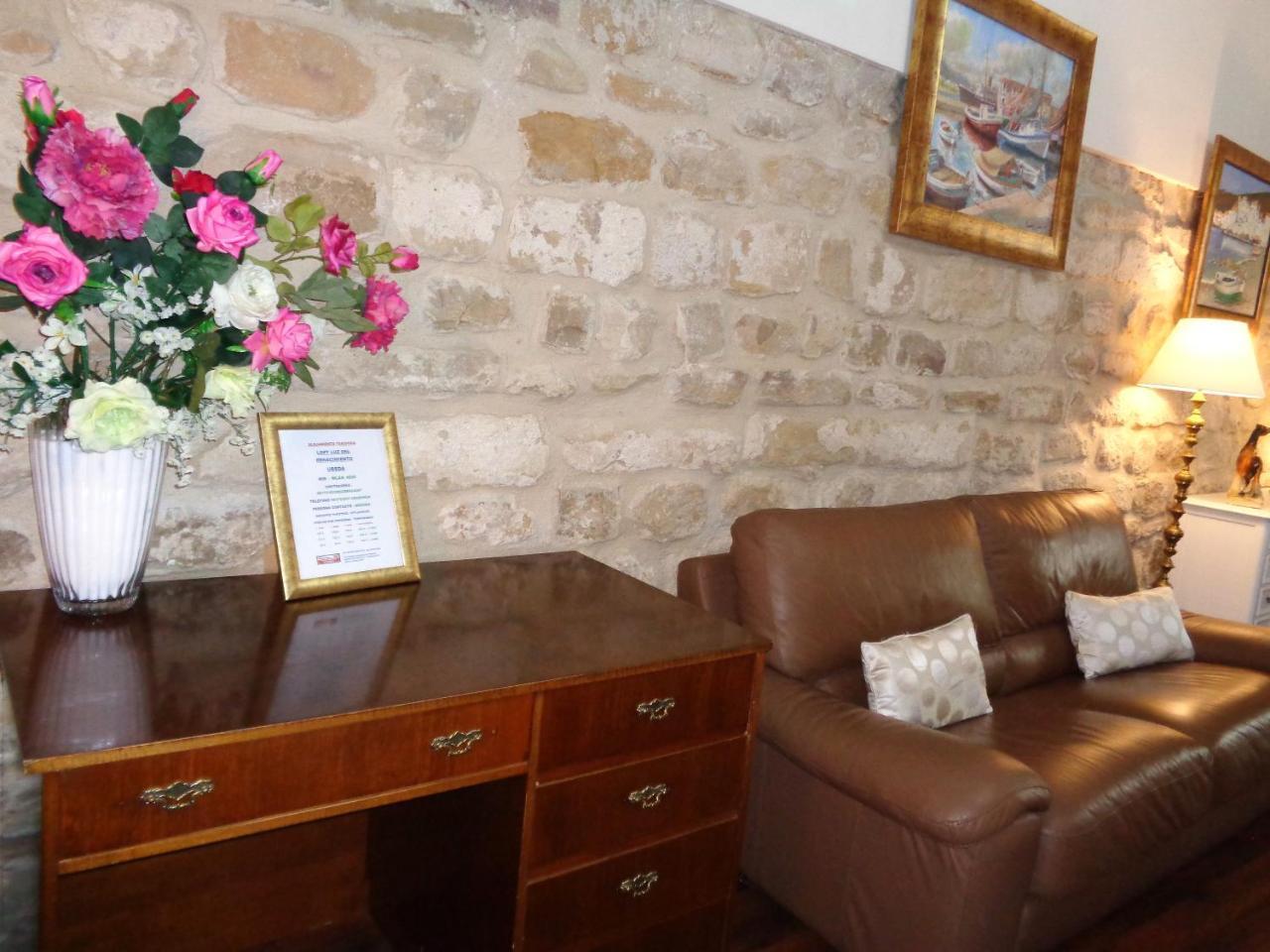 Luz Del Renacimiento Ubeda Apartment ภายนอก รูปภาพ
