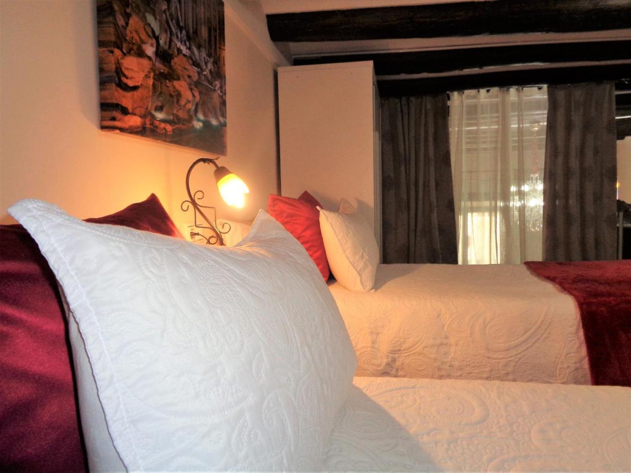 Luz Del Renacimiento Ubeda Apartment ภายนอก รูปภาพ
