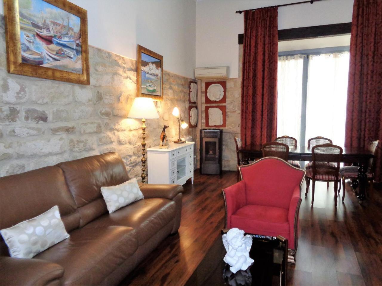 Luz Del Renacimiento Ubeda Apartment ภายนอก รูปภาพ